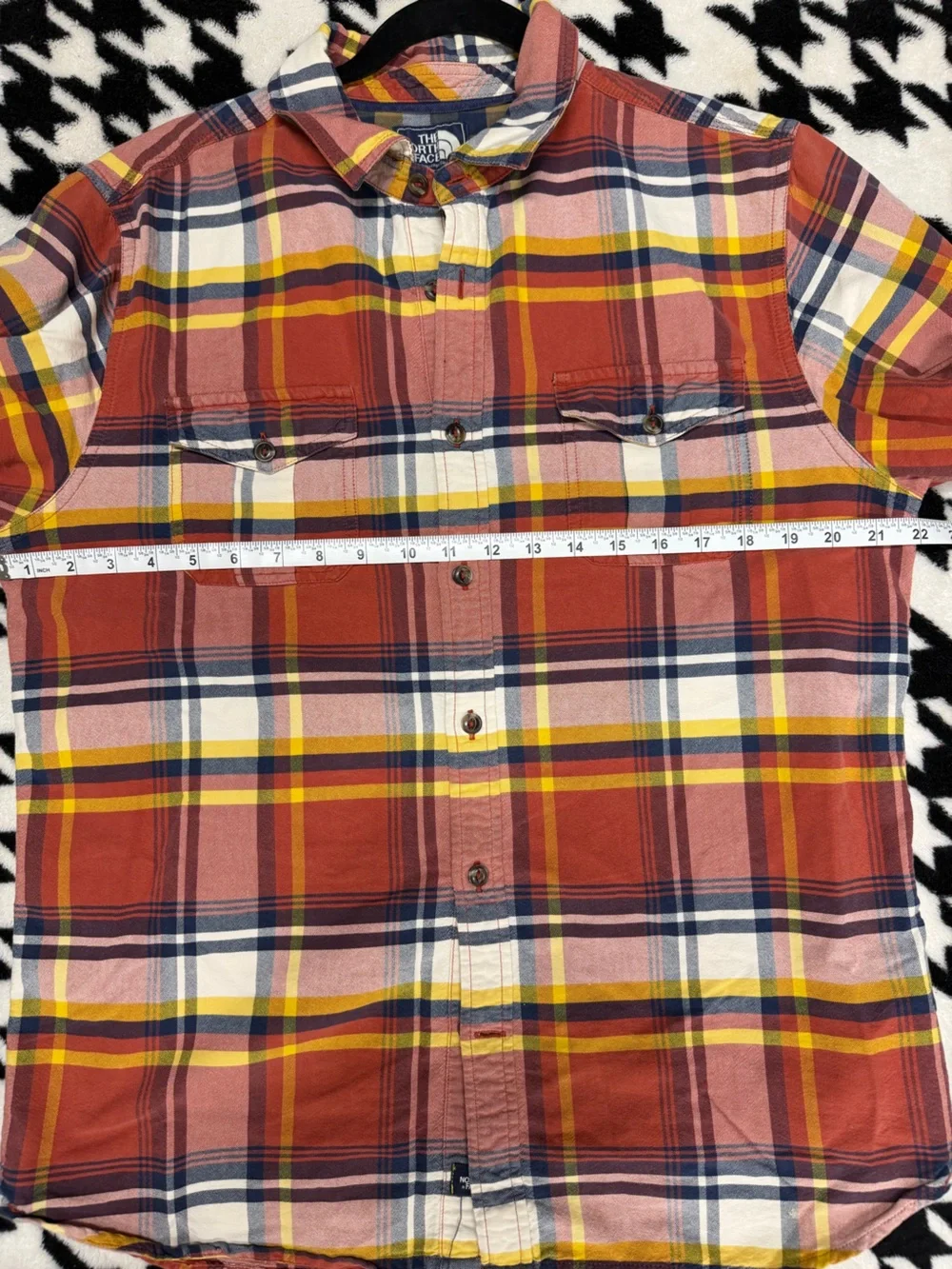 The North Face Men’s L Plaid Button Down Shirt Red Yellow Blue Outdoor Flannel